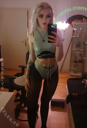 Vahnilly / Lilly / Vahnilly_ nude photo #0015