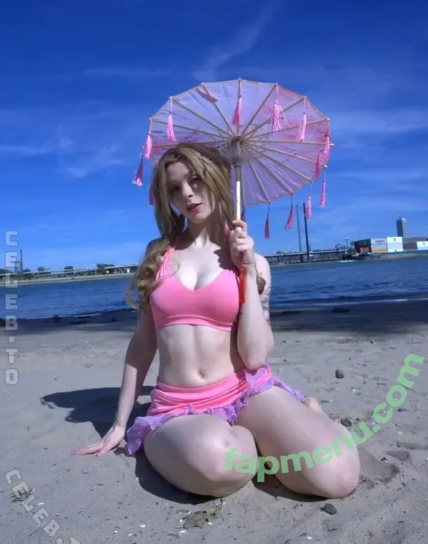 Vahnilly nude photo #0044 (Lilly / Vahnilly_)