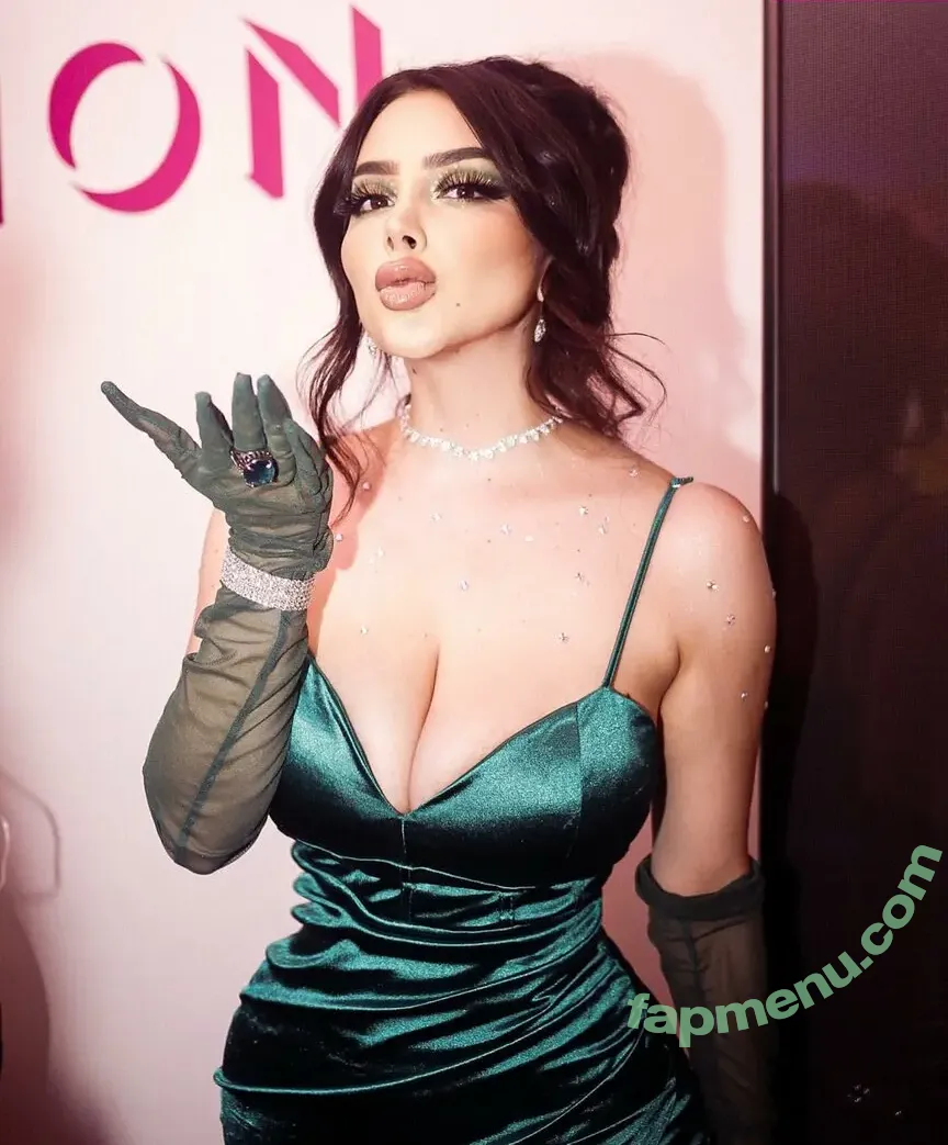 Vai Monroe nude photo #0219 (vaimonroe)