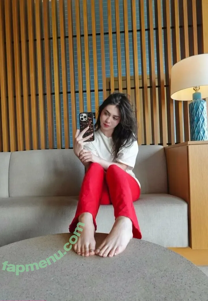 vaine nude photo #0062 (vainemagazine)