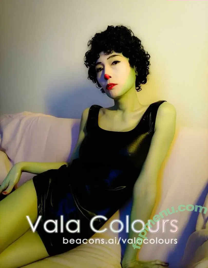 valacolours nude photo #0001 (valacolours)