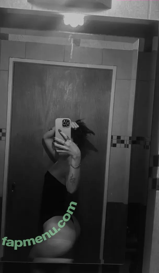 Valen Pinto nude photo #0104 (Val Pinto / valen.pinto.1)