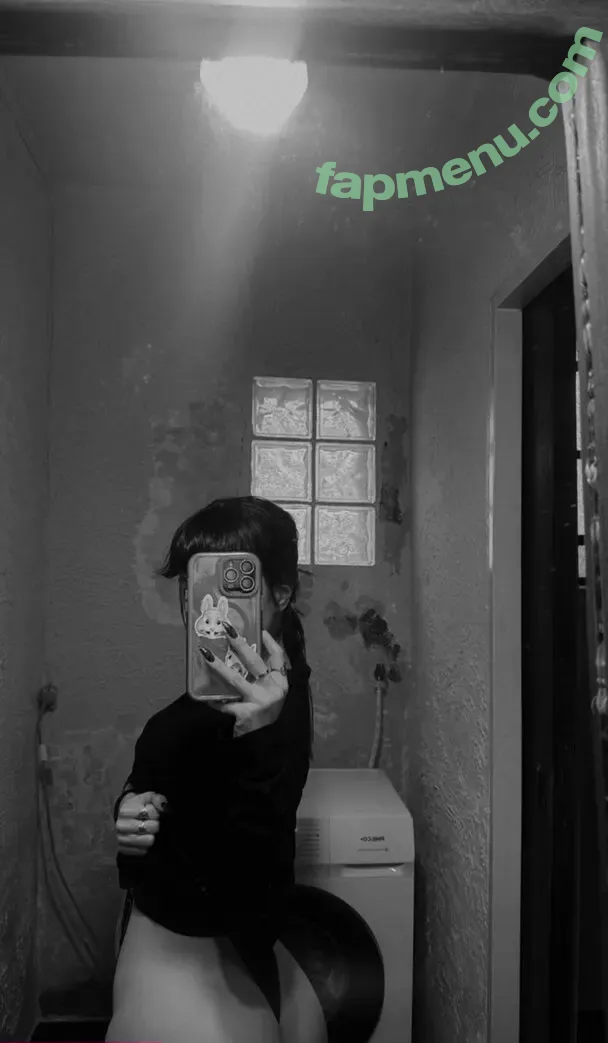 Valen Pinto nude photo #0150 (Val Pinto / valen.pinto.1)