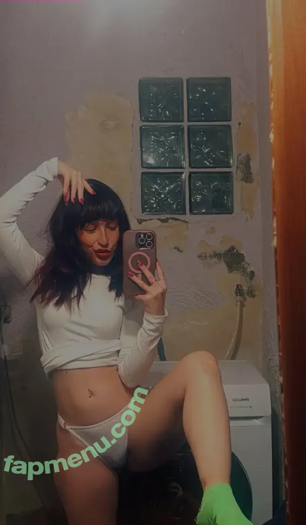 Valen Pinto nude photo #0170 (Val Pinto / valen.pinto.1)