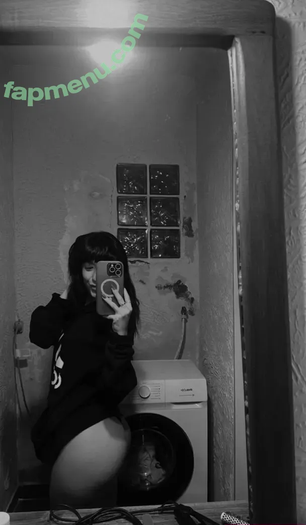 Valen Pinto nude photo #0178 (Val Pinto / valen.pinto.1)