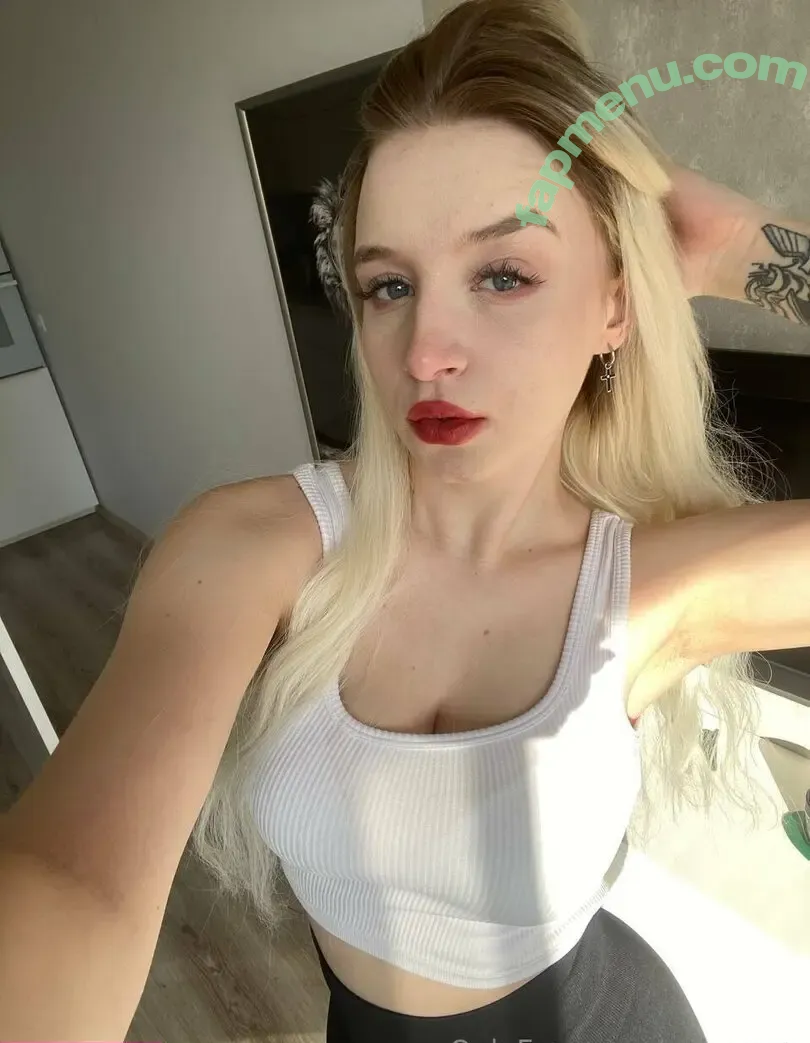 valenann nude photo #0010 (valen.ann)