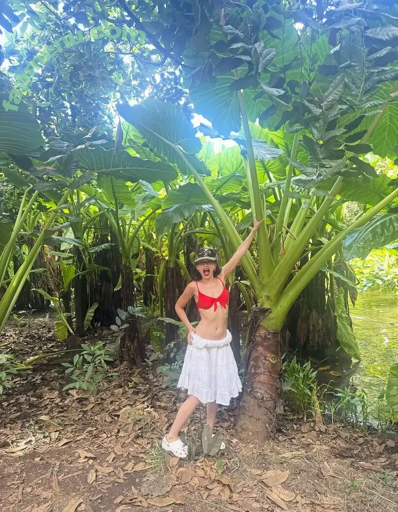 Valencia Grace nude photo #0024 (valenciagrace)