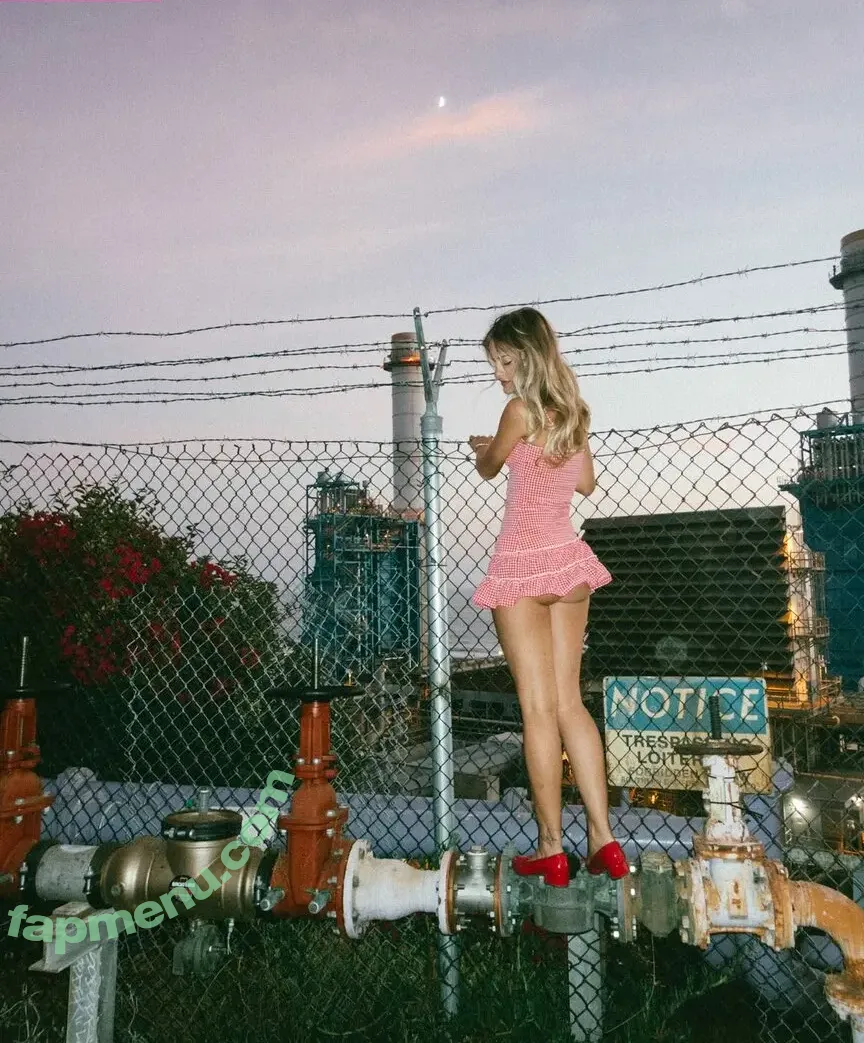 valentiinarose nude photo #0025 (Valentina Bilbao / valentinarose18)