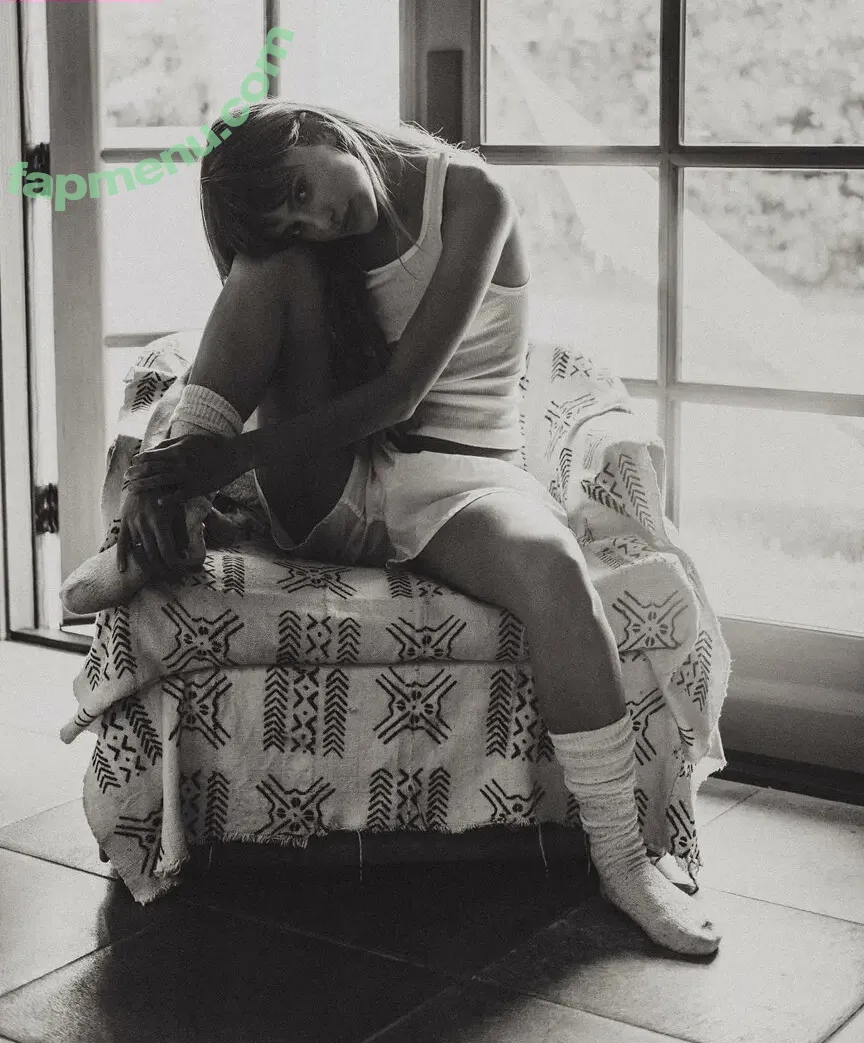 valentiinarose nude photo #0064 (Valentina Bilbao / valentinarose18)