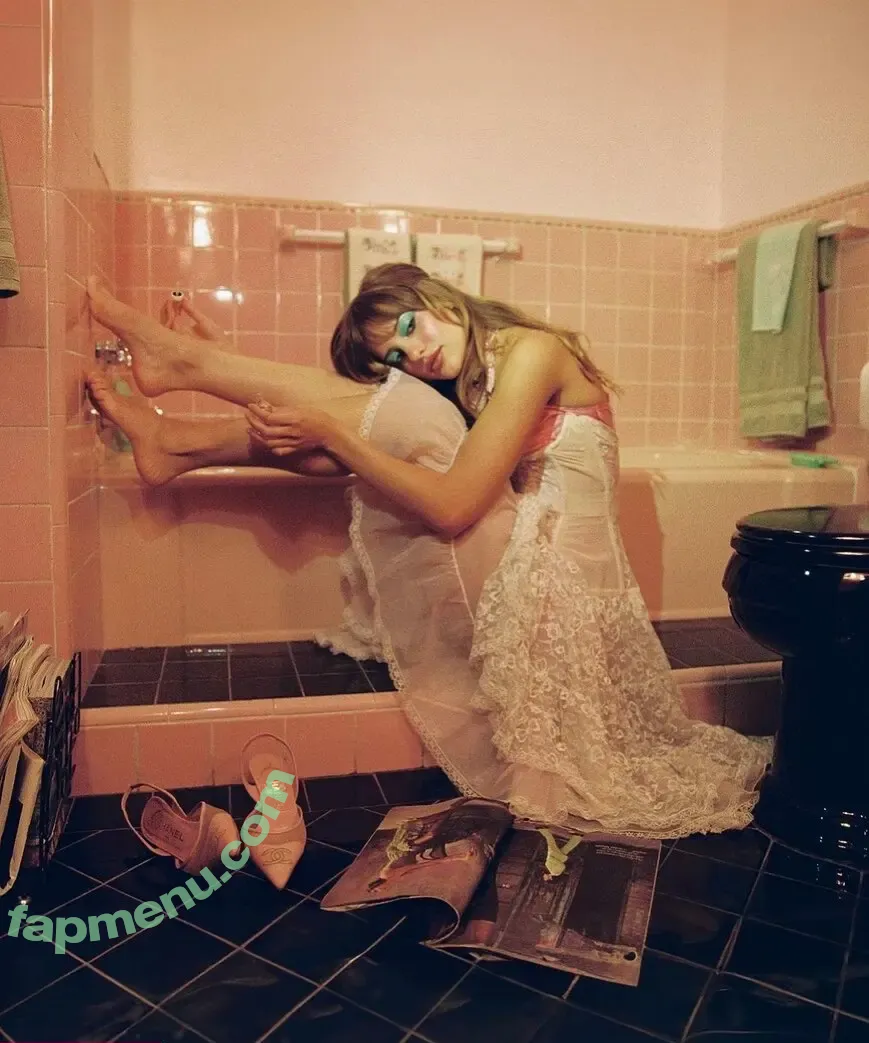 valentiinarose nude photo #0098 (Valentina Bilbao / valentinarose18)