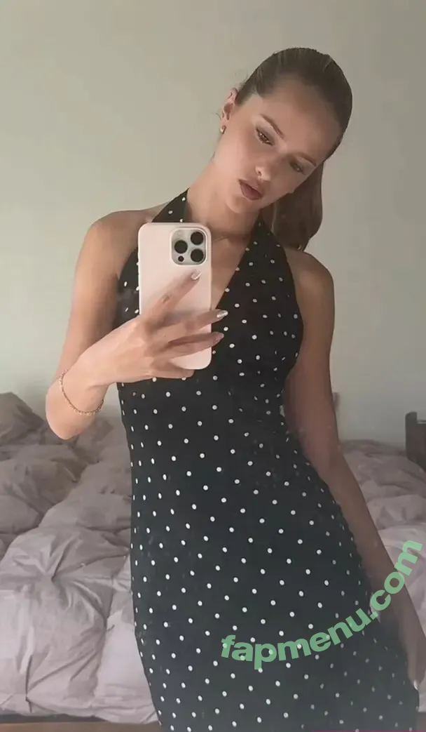 valentiinarose nude photo #0159 (Valentina Bilbao / valentinarose18)