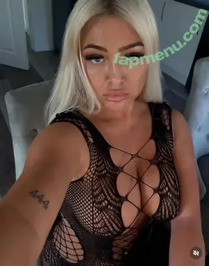 Valentina / valentina_oxo / xxvalen444 / xxvalenxoxo nude photo #0231