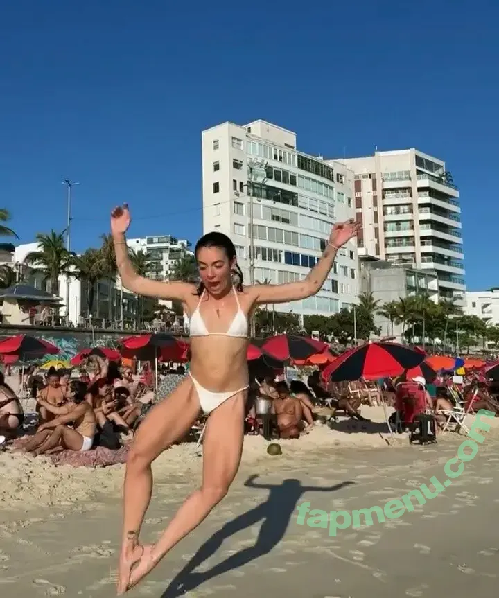 Valentina Bandeira nude photo #0359 (valenbandeira)