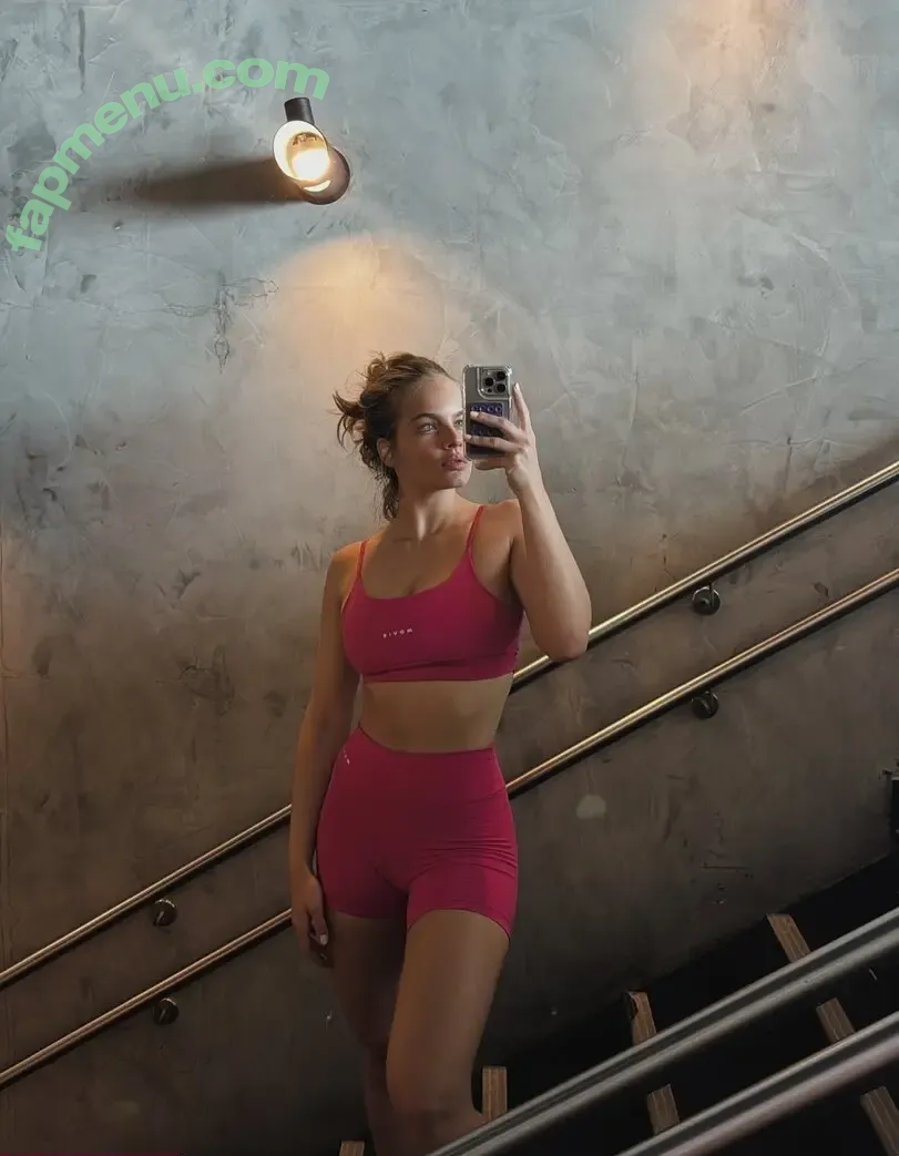 Valentina Bulc nude photo #0149 (Atriz / valentinabulc)