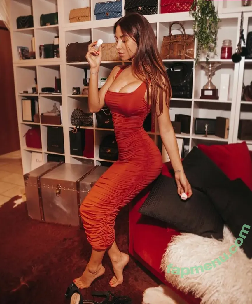 Valentina Fradegrada nude photo #0290 (lafradegrada_free / valentinafradegrada / vfradegrada)