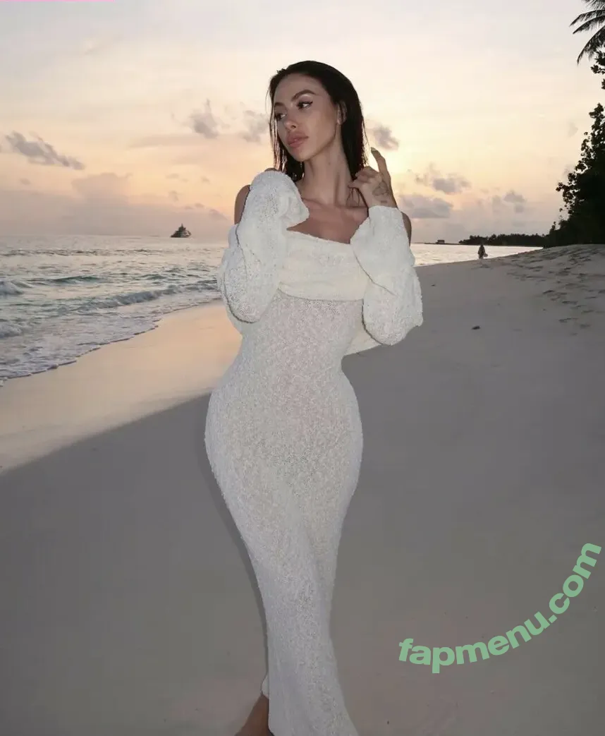 Valentina Fradegrada nude photo #0384 (lafradegrada_free / valentinafradegrada / vfradegrada)