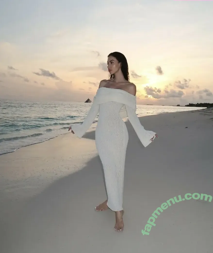 Valentina Fradegrada nude photo #0385 (lafradegrada_free / valentinafradegrada / vfradegrada)