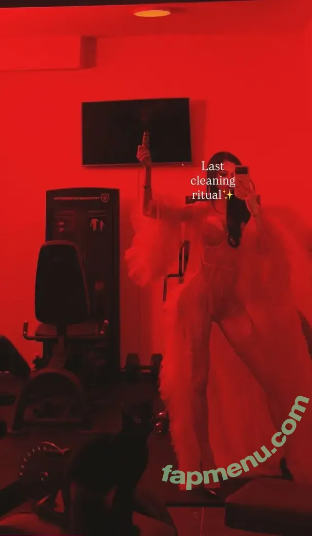 Valentina Fradegrada nude photo #0525 (lafradegrada_free / valentinafradegrada / vfradegrada)