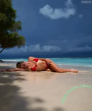 Valentina Pahde / valentina_pahde / valentinapahde nude photo #0004