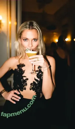 Valentina Pahde / valentina_pahde / valentinapahde nude photo #0083