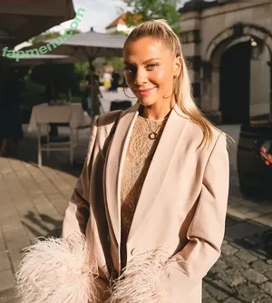 Valentina Pahde / valentina_pahde / valentinapahde nude photo #0095