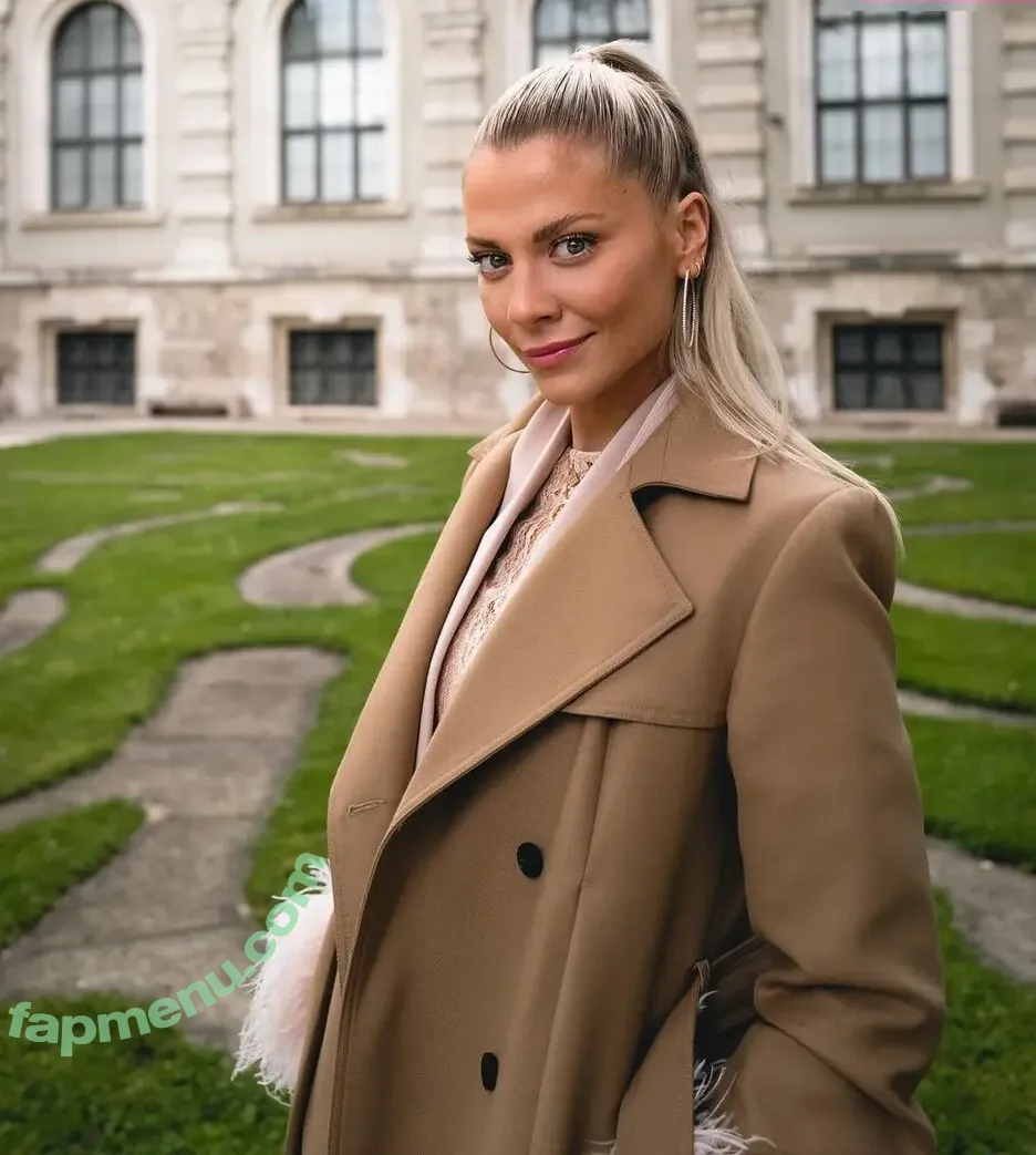 Valentina Pahde nude photo #0096 (valentina_pahde / valentinapahde)