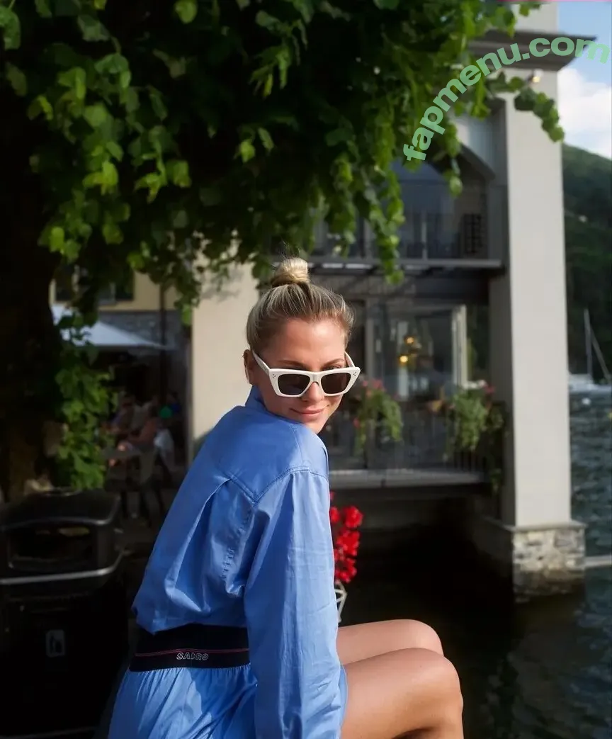 Valentina Pahde nude photo #0121 (valentina_pahde / valentinapahde)