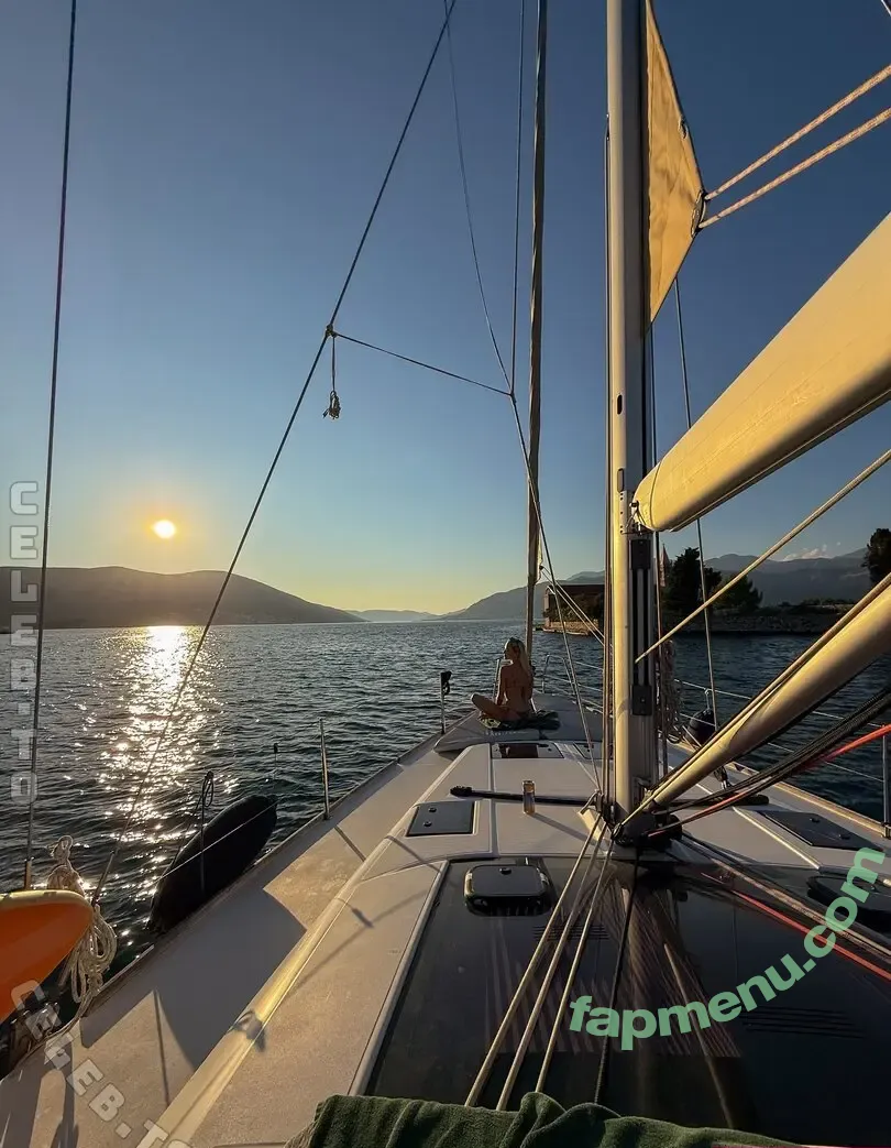 Valentina Pahde nude photo #0638 (valentina_pahde / valentinapahde)