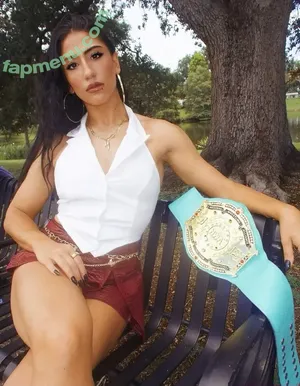 Valentina “The Mafiosa” Rossi / mafiosa.valentina nude photo #0001