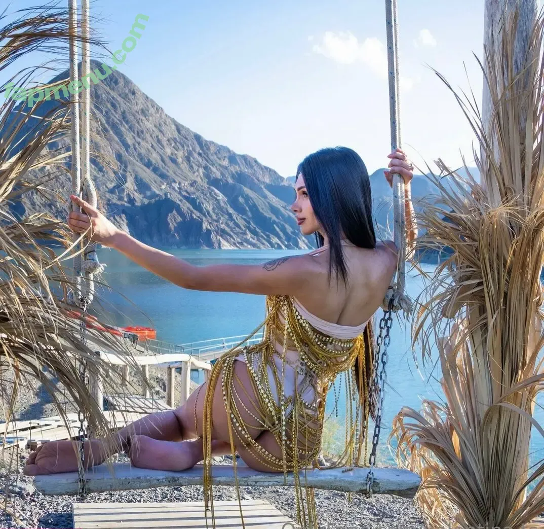 valentina.ts nude photo #0010 (valentts)