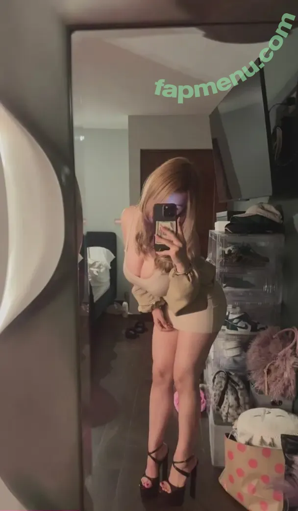 Valentina Walle nude photo #0102 (alewalle_ / arelywalle)