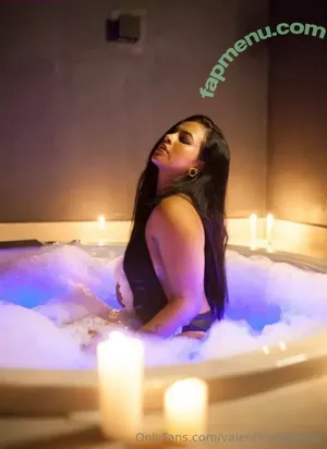 valentinaggomez / valentinagomeezz nude photo #0115