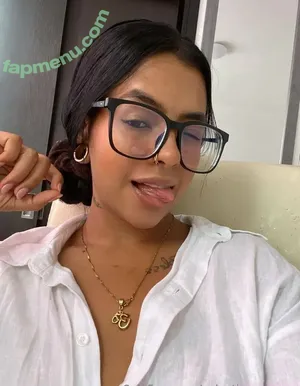 valentinaggomez / valentinagomeezz nude photo #0118