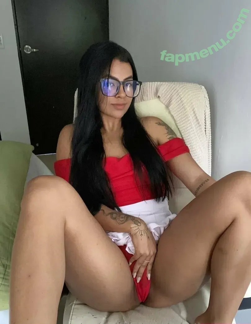 valentinaggomez nude photo #0101 (valeng222_)