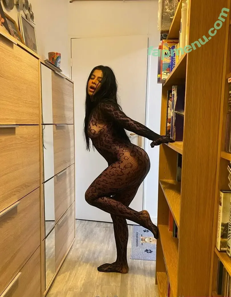 valentinaggomez nude photo #0128 (valentinagomeezz)