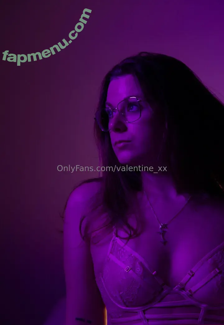 valentine_xx nude photo #0031 (valentine.xo_)