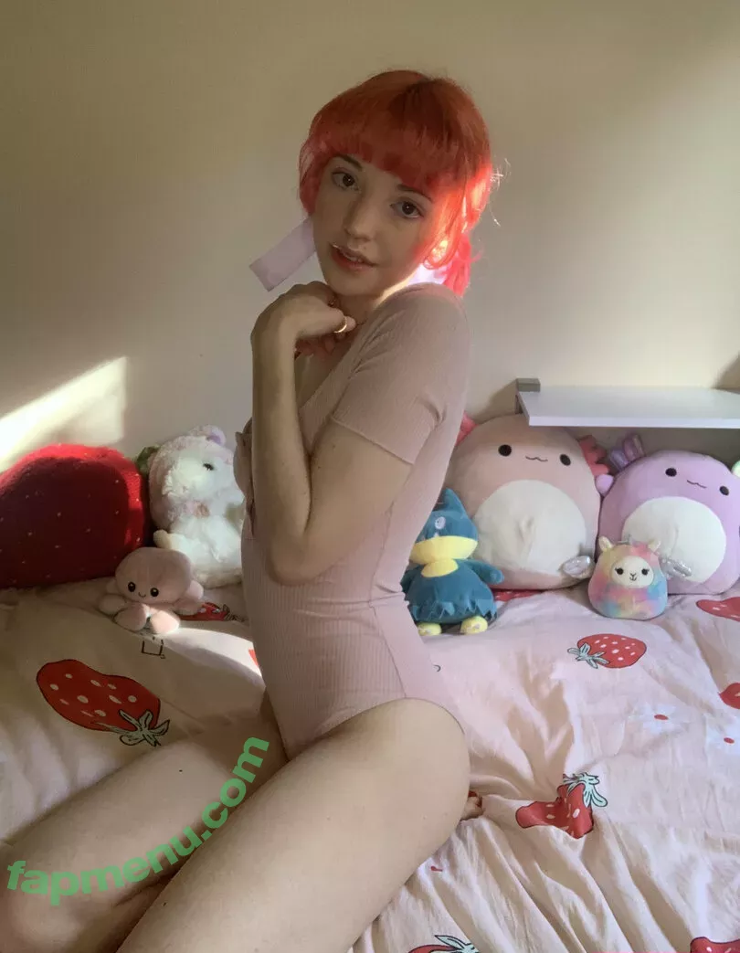valentinemae nude photo #0001 (valentinemae)