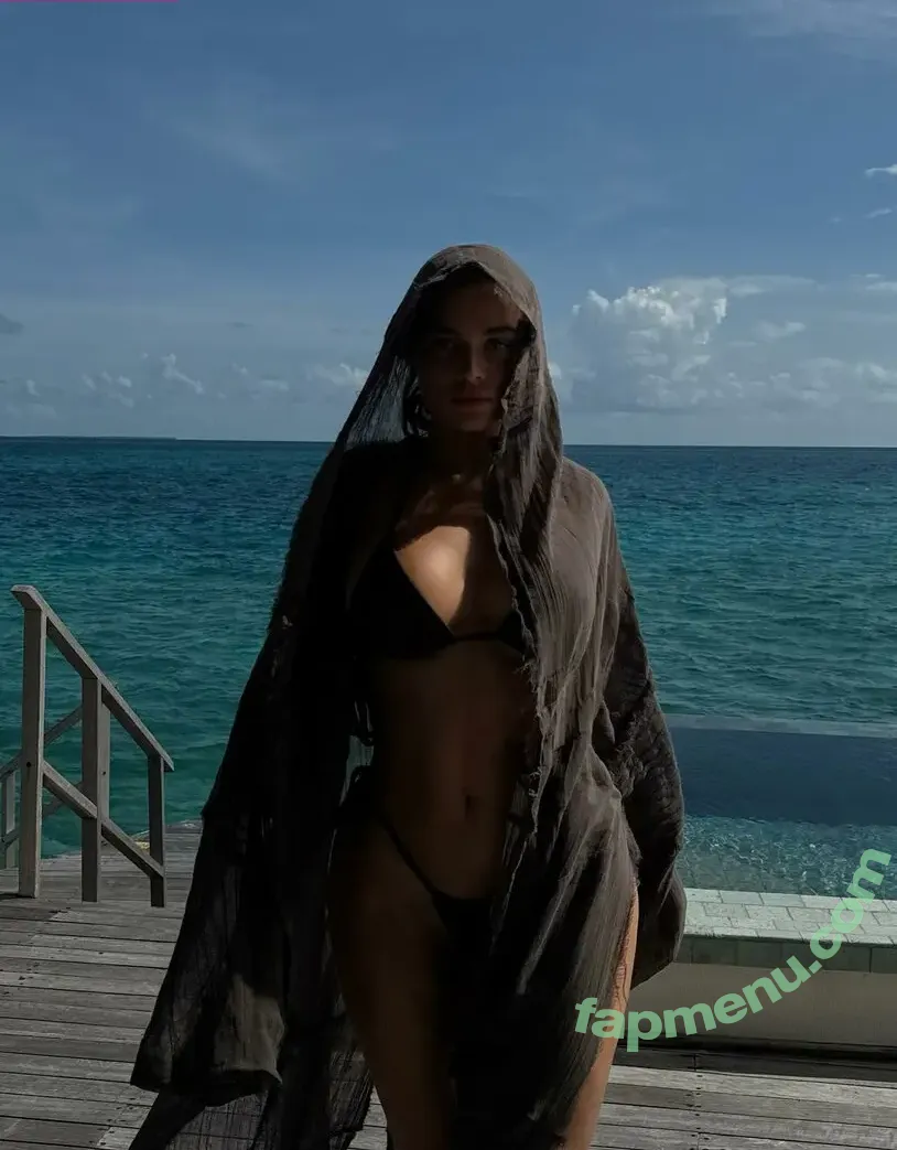 Valeria Berwolf nude photo #0173 (Valeriya Bearwolf / valeriya_bearwolf)