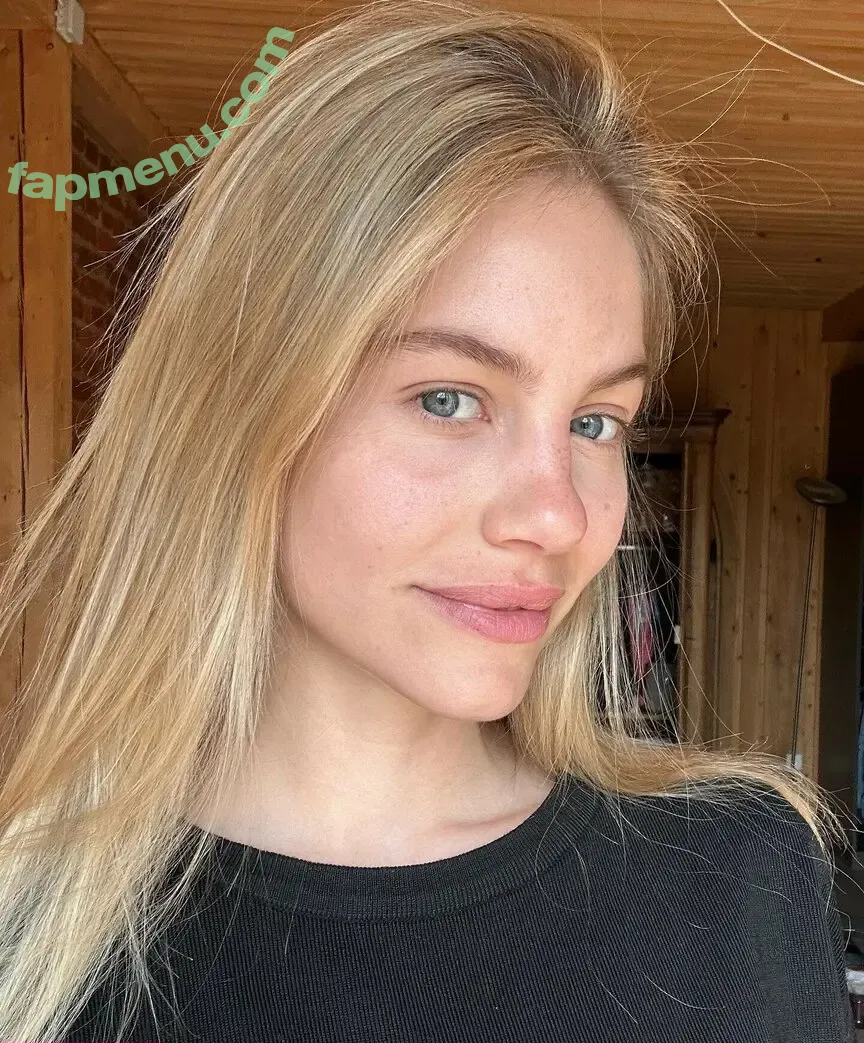 Valeria Laetitia Sanesi nude photo #0001 (valerialaetitia)