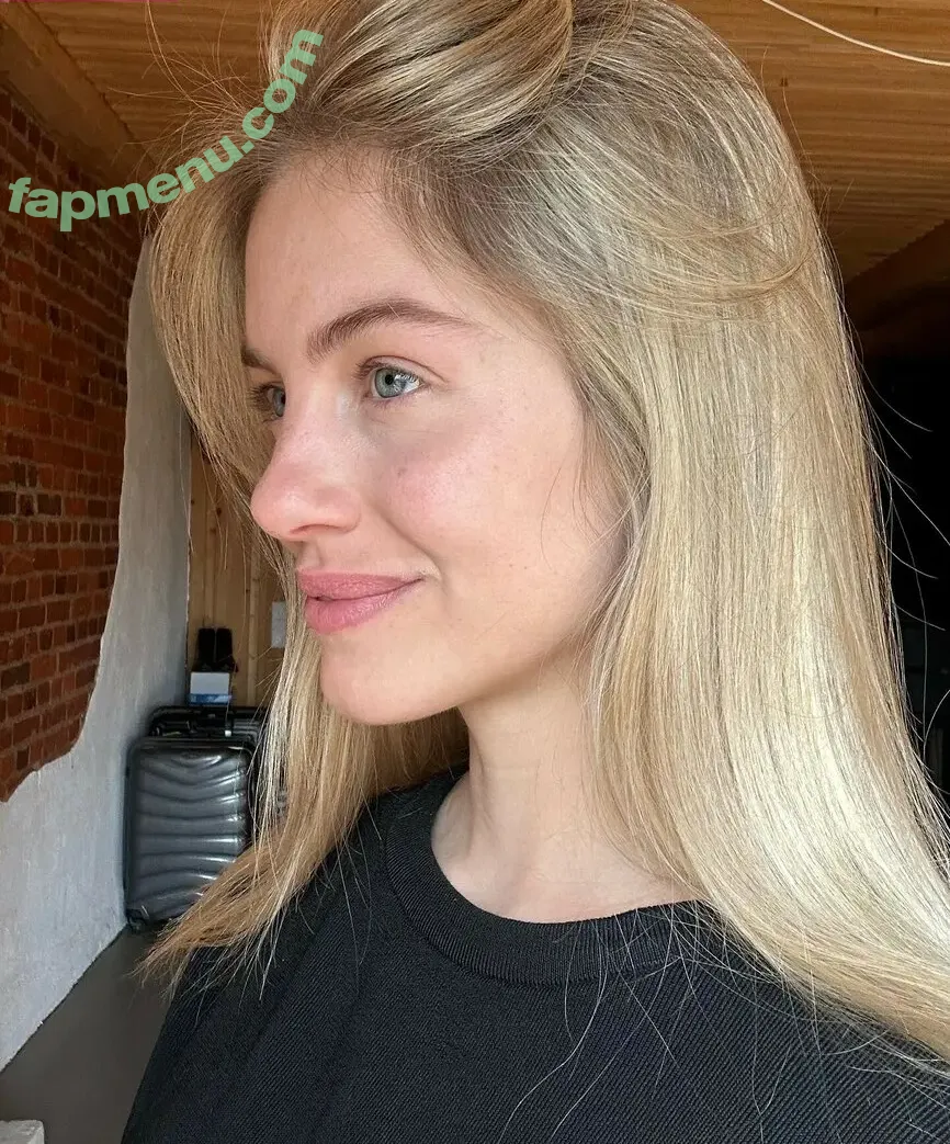 Valeria Laetitia Sanesi nude photo #0002 (valerialaetitia)