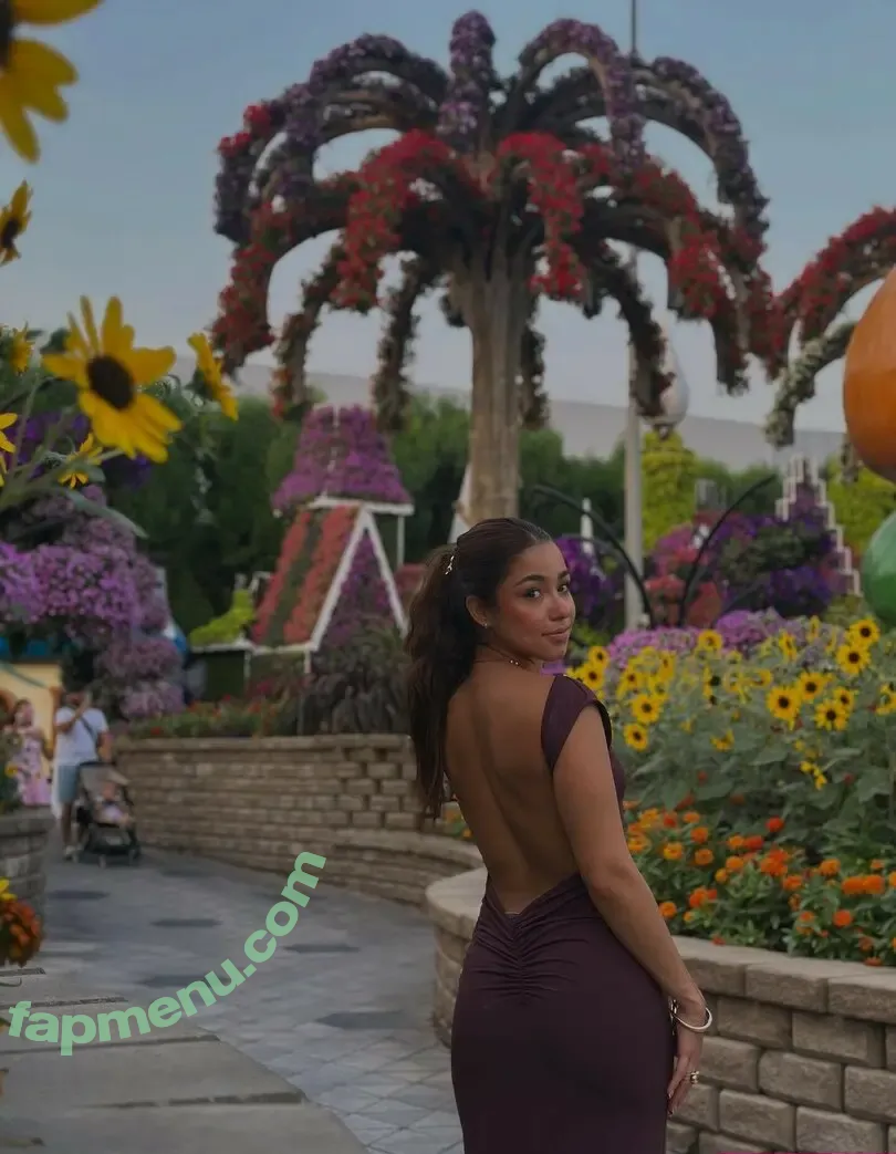 Valeria Madrigal nude photo #0043 (valeriamadrigal30)