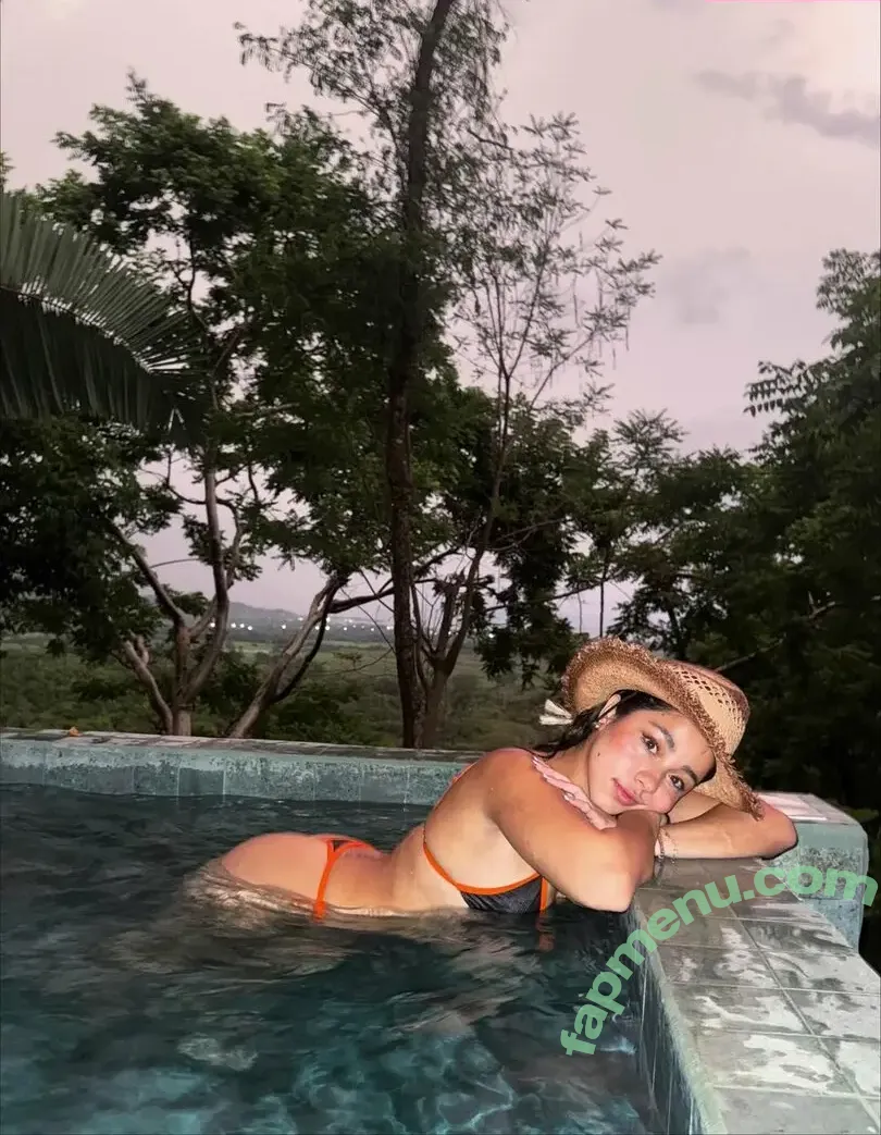 Valeria Madrigal nude photo #0051 (valeriamadrigal30)