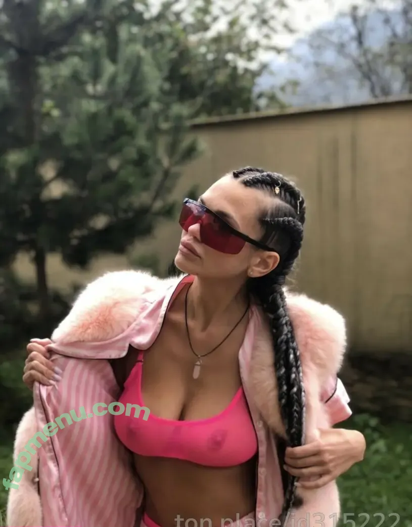 Valeria Mour nude photo #0038 (Afrodita369 / leraxalera / valeriamour_)