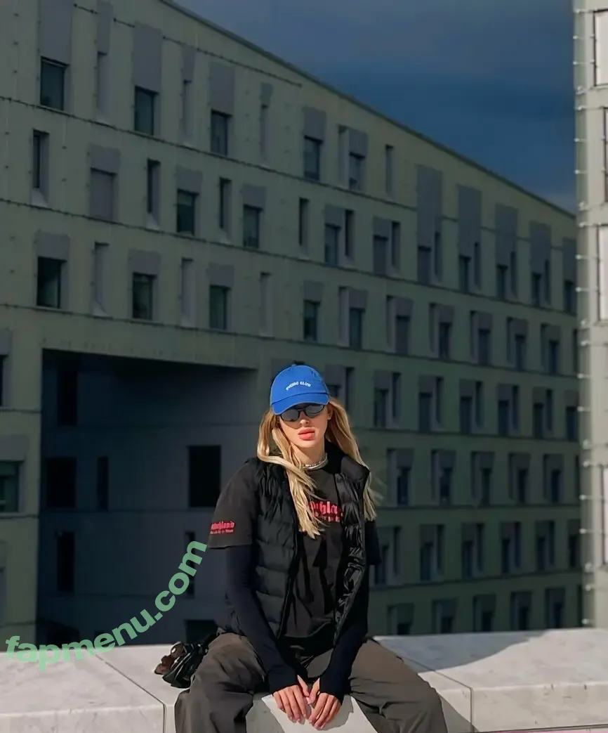 valeria_pixie nude photo #0015 (oolobersykes)