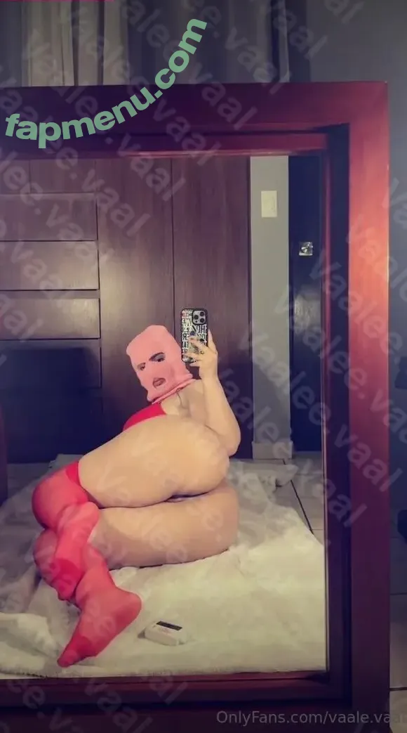Valeria Soberon nude photo #0005 (Valesobb / valesobbb)