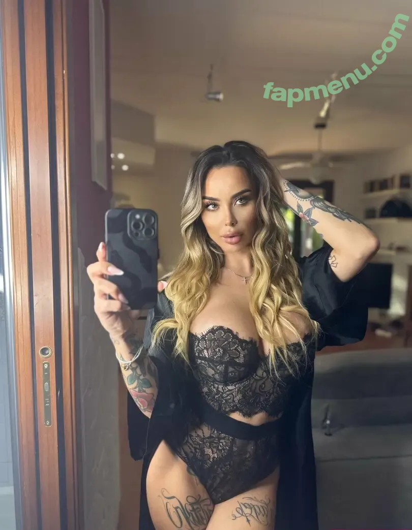 valeriamoxx nude photo #0011 (valeria.moxx)