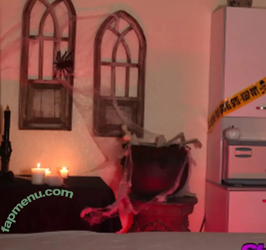 Valerica Steele nude photo #0964 (Val Steele / asphyxiateval / val_steele / valsteele)