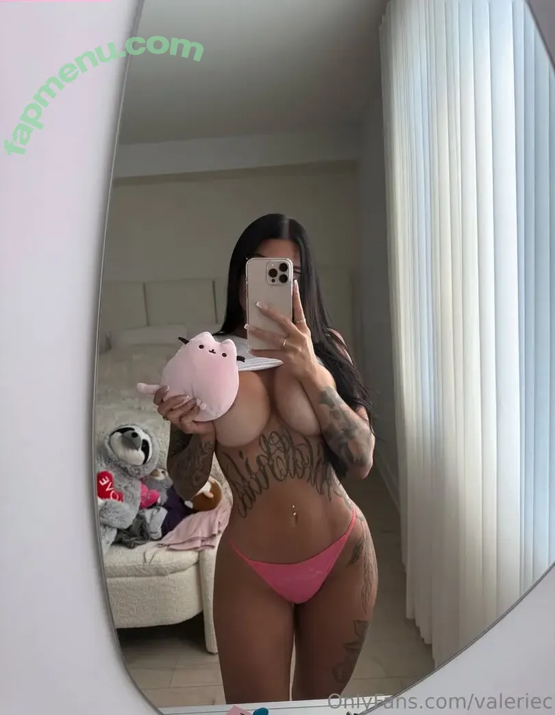 Valerie Cossette nude photo #0018 (valerie.c_ / valeriec / valeriecossett)