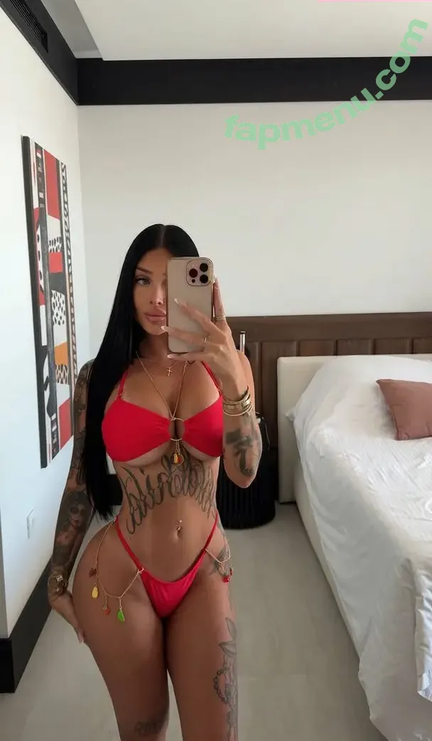 Valerie Cossette nude photo #0034 (valerie.c_ / valeriec / valeriecossett)