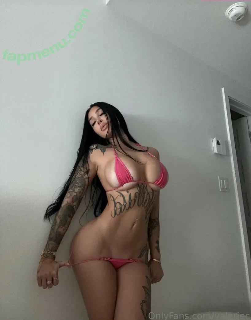 Valerie Cossette nude photo #0046 (valerie.c_ / valeriec / valeriecossett)